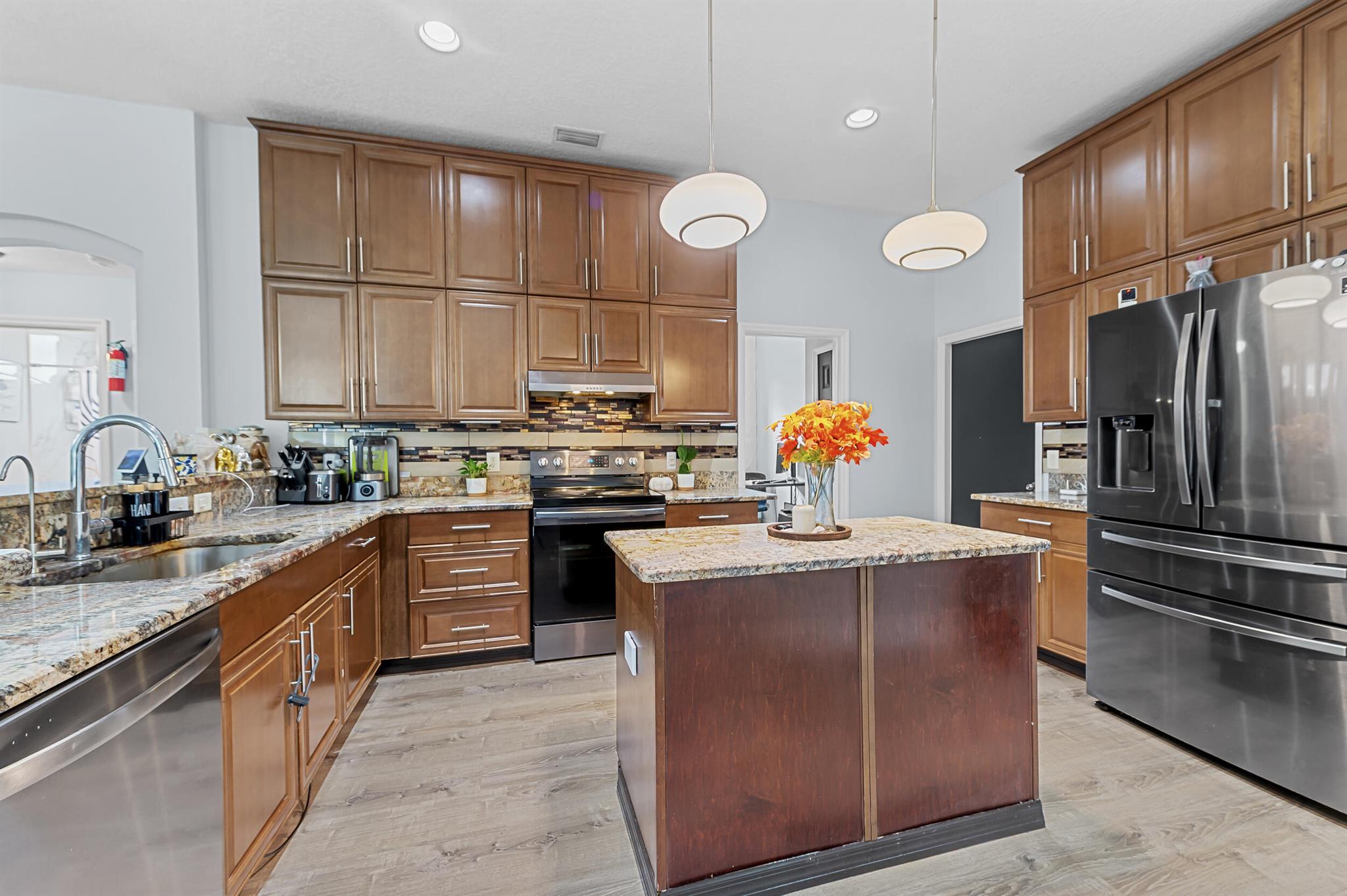 PORT ST LUCIE SECTION 41 - Residential Lease