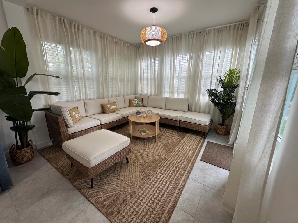 Photo of 305 N Lakeside Drive, Lake Worth Beach, FL 33460 (MLS # R11103775)