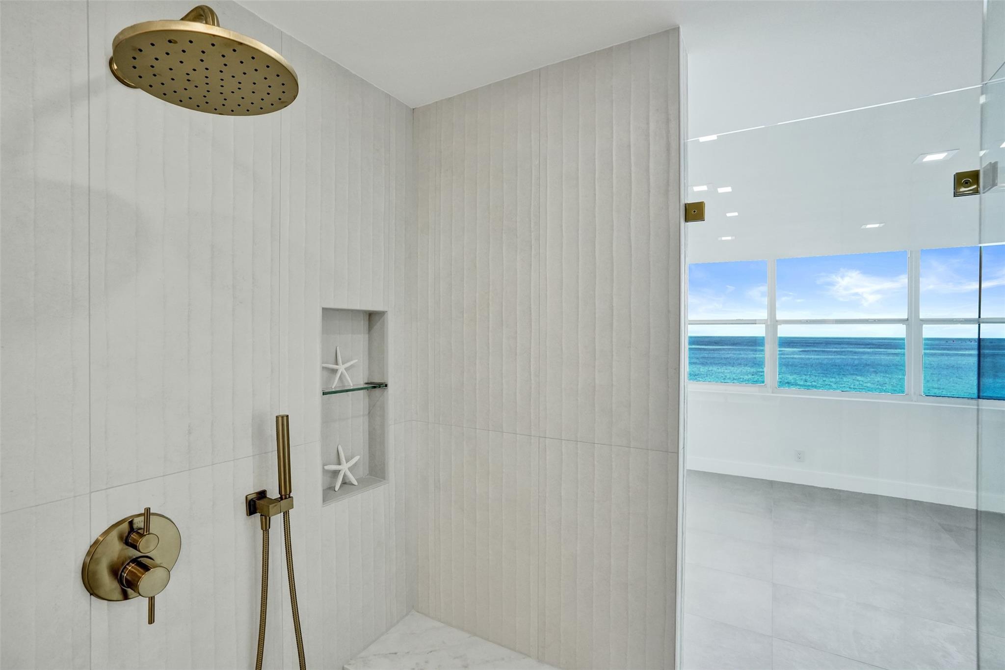 Seasons Condo - Residential Lease