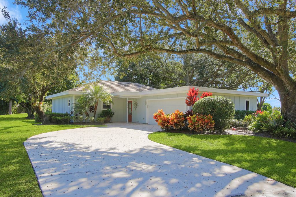 Photo of 13178 Sand Grouse Court, Palm Beach Gardens, FL 33418 (MLS # R10767283)