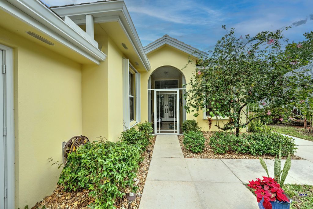 Photo of 7497 SE Autumn Lane, Hobe Sound, FL 33455 (MLS # R10959494)
