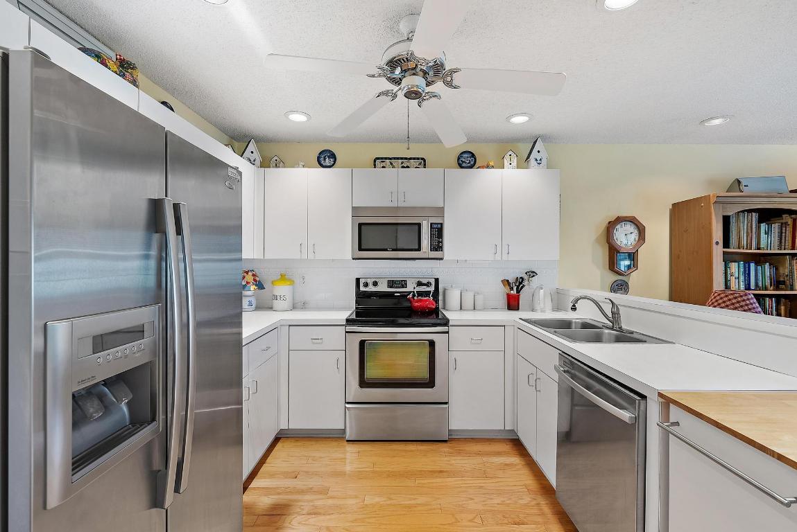 8729 SE Riverfront Terrace