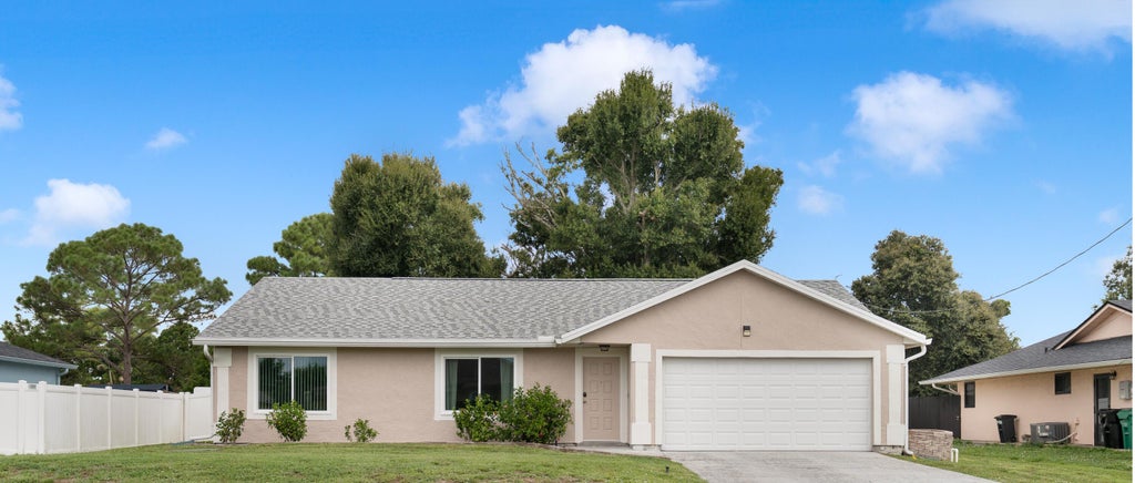 Photo of 565 SW CHERRYHILL Road, Port Saint Lucie, FL 34953 (MLS # B26073215)