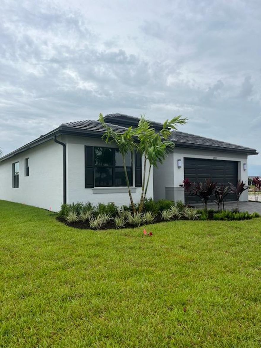 Valencia Parc, New Home, never lived In, unfurnished.