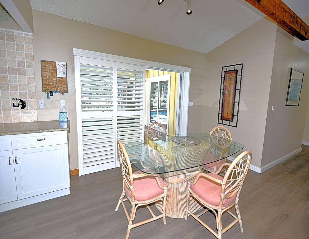 PGA RESORT COMMUNITY 1 - Residential