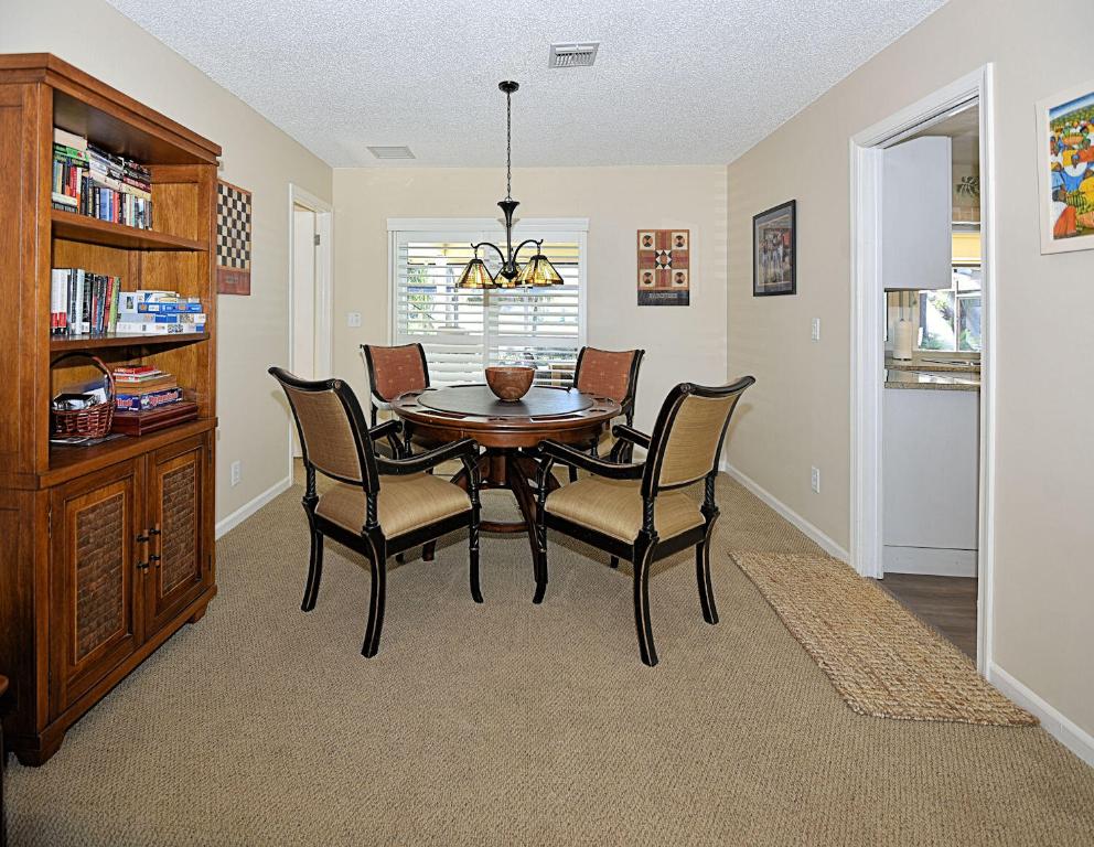 PGA RESORT COMMUNITY 1 - Residential