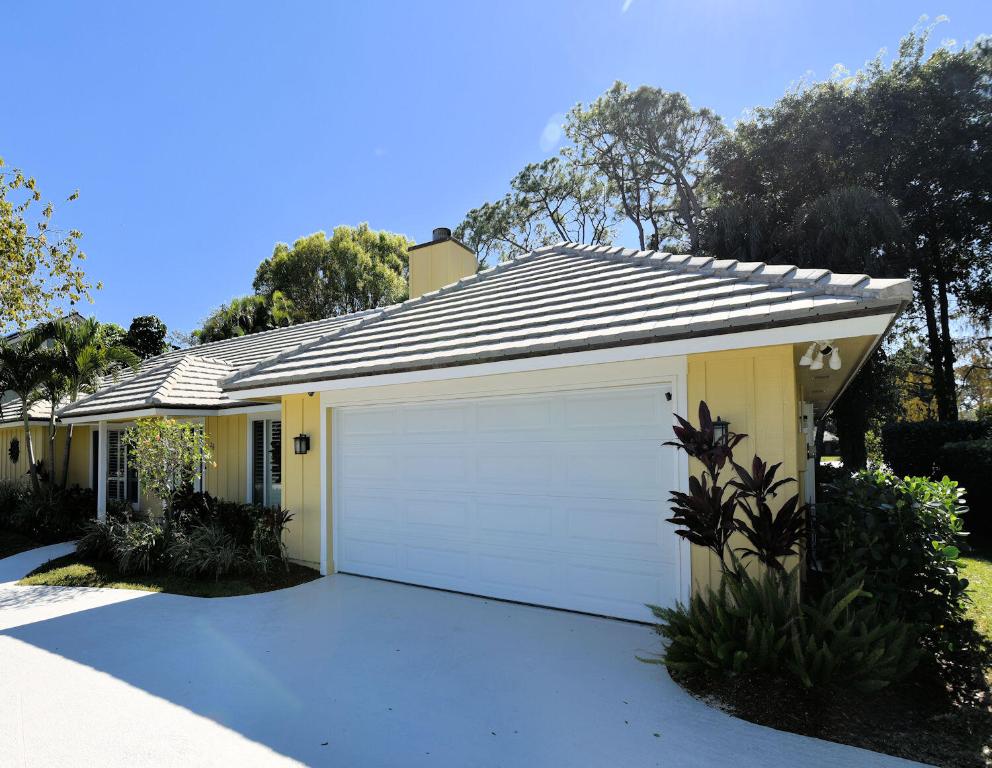 PGA RESORT COMMUNITY 1 - Residential