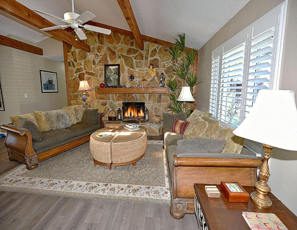 PGA RESORT COMMUNITY 1 - Residential