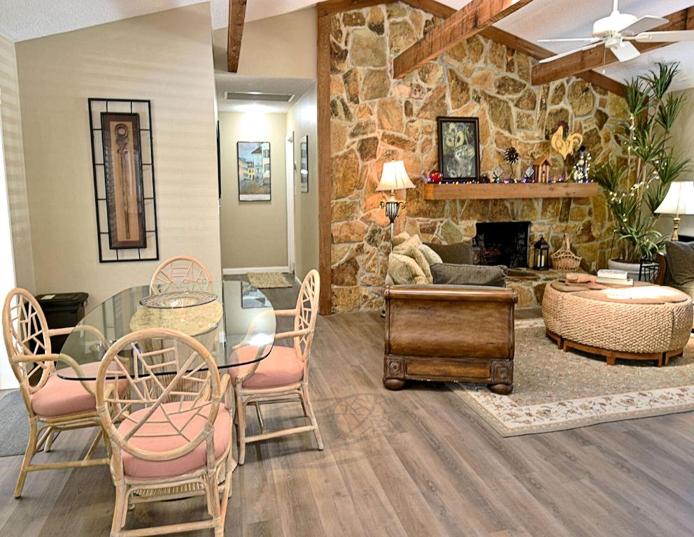 PGA RESORT COMMUNITY 1 - Residential