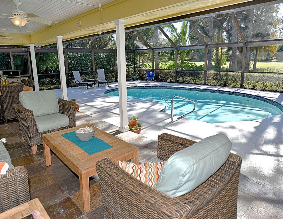 PGA RESORT COMMUNITY 1 - Residential