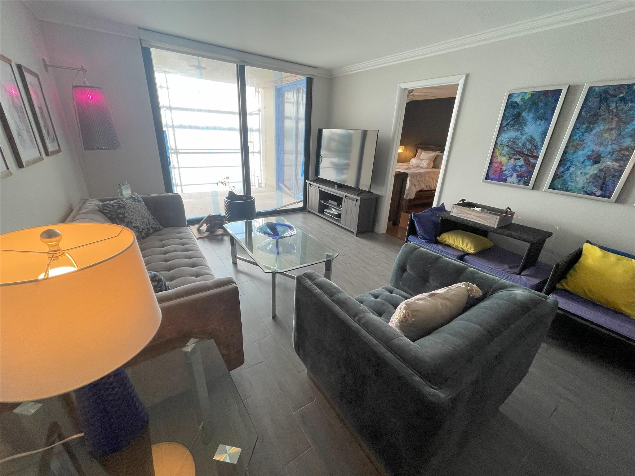 111 Lake Emerald Dr 308