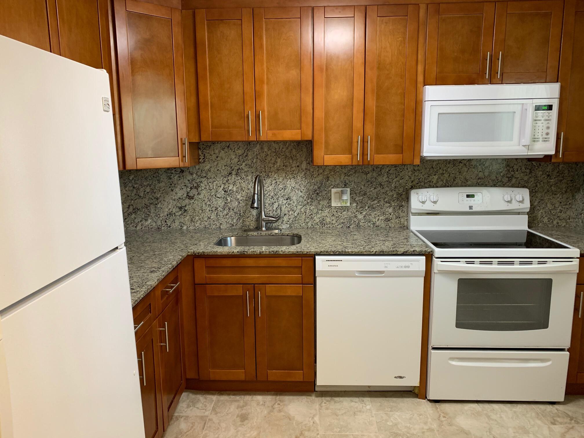 SANDS POINT CONDOMINIUM II - Residential