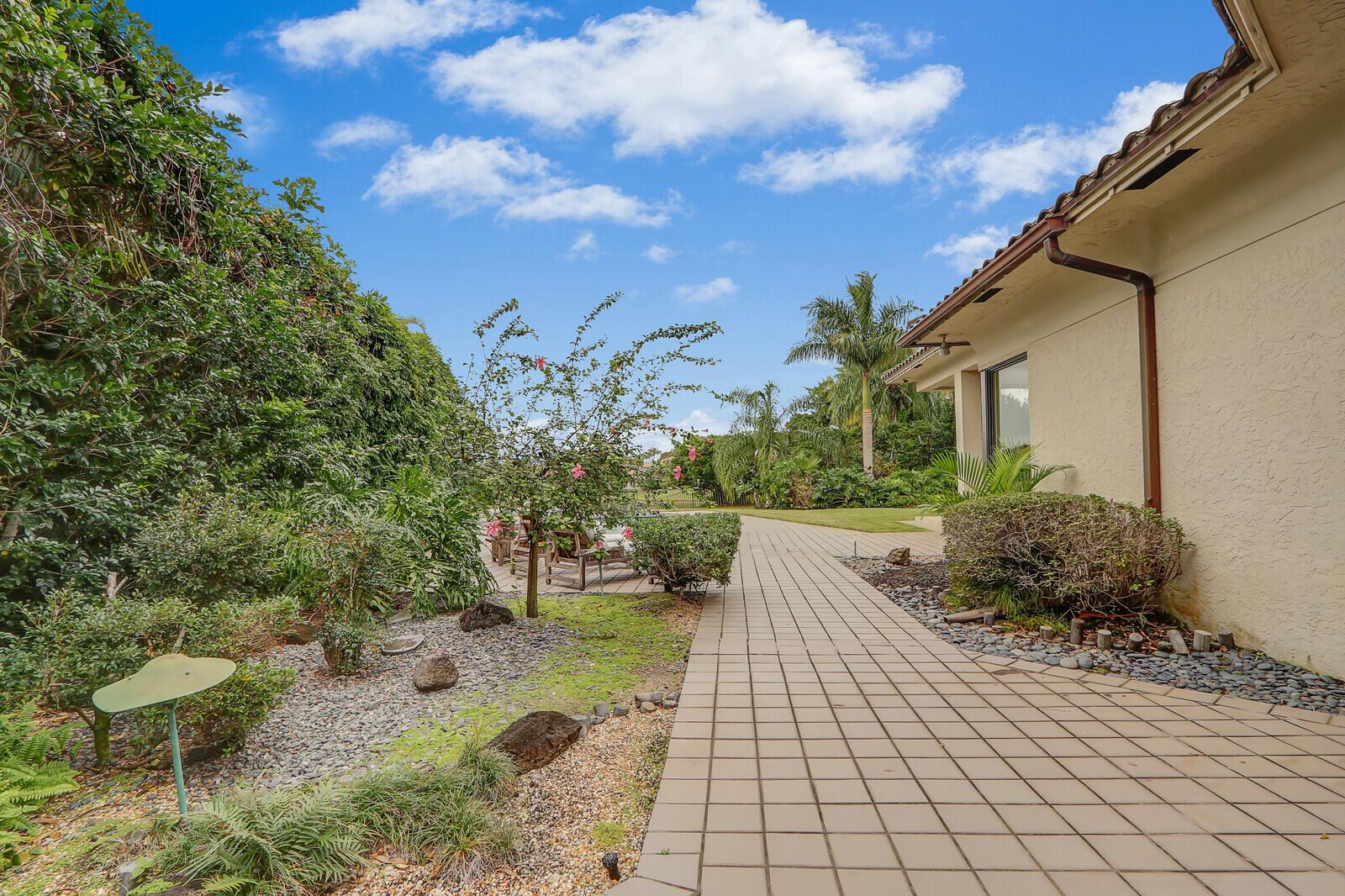 FRENCHMANS CREEK - Residential