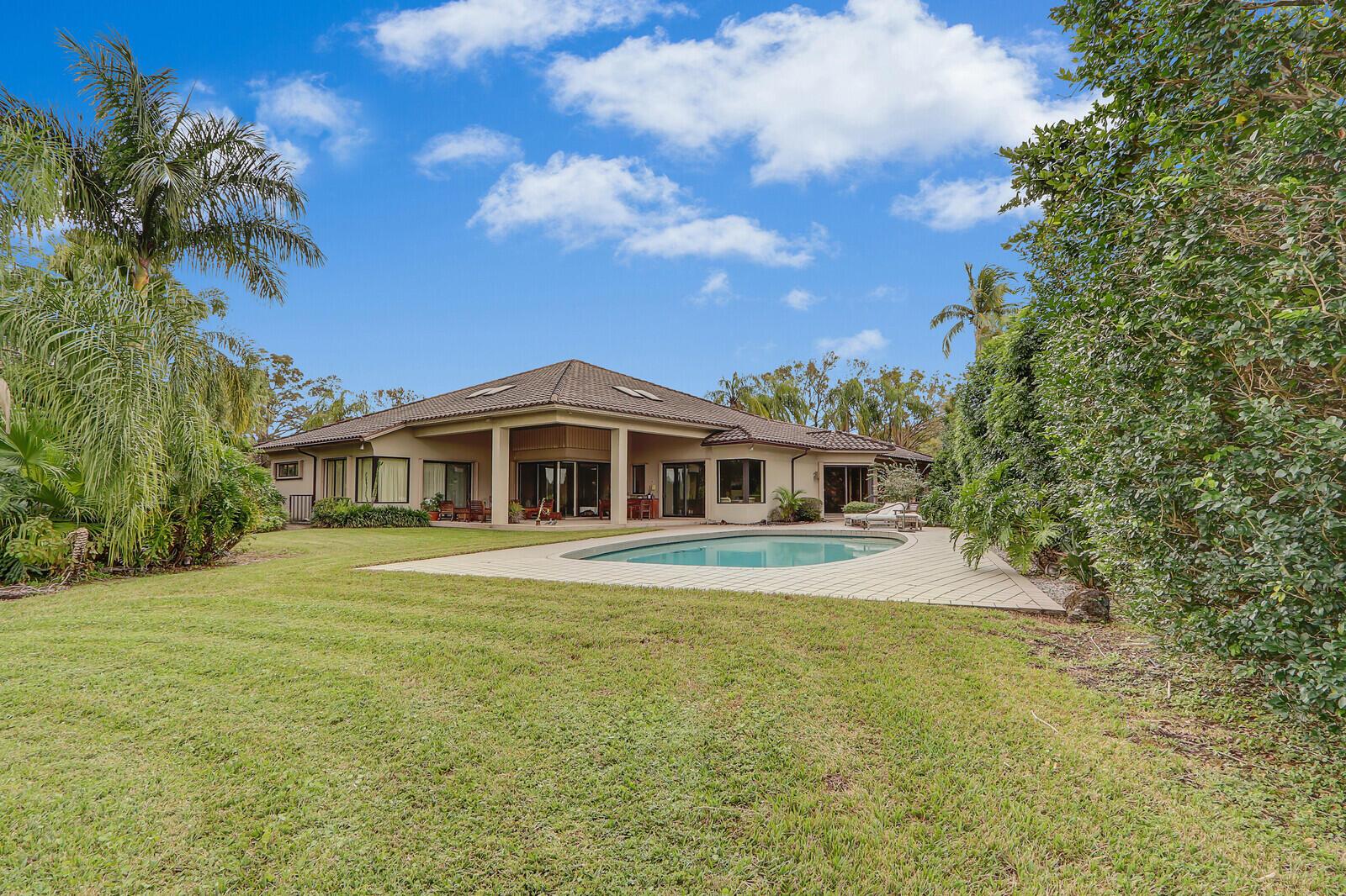 FRENCHMANS CREEK - Residential