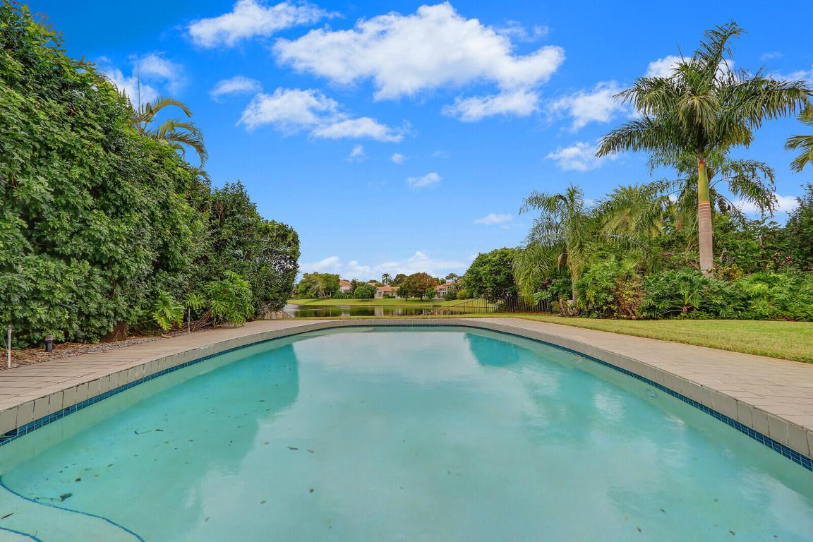 FRENCHMANS CREEK - Residential