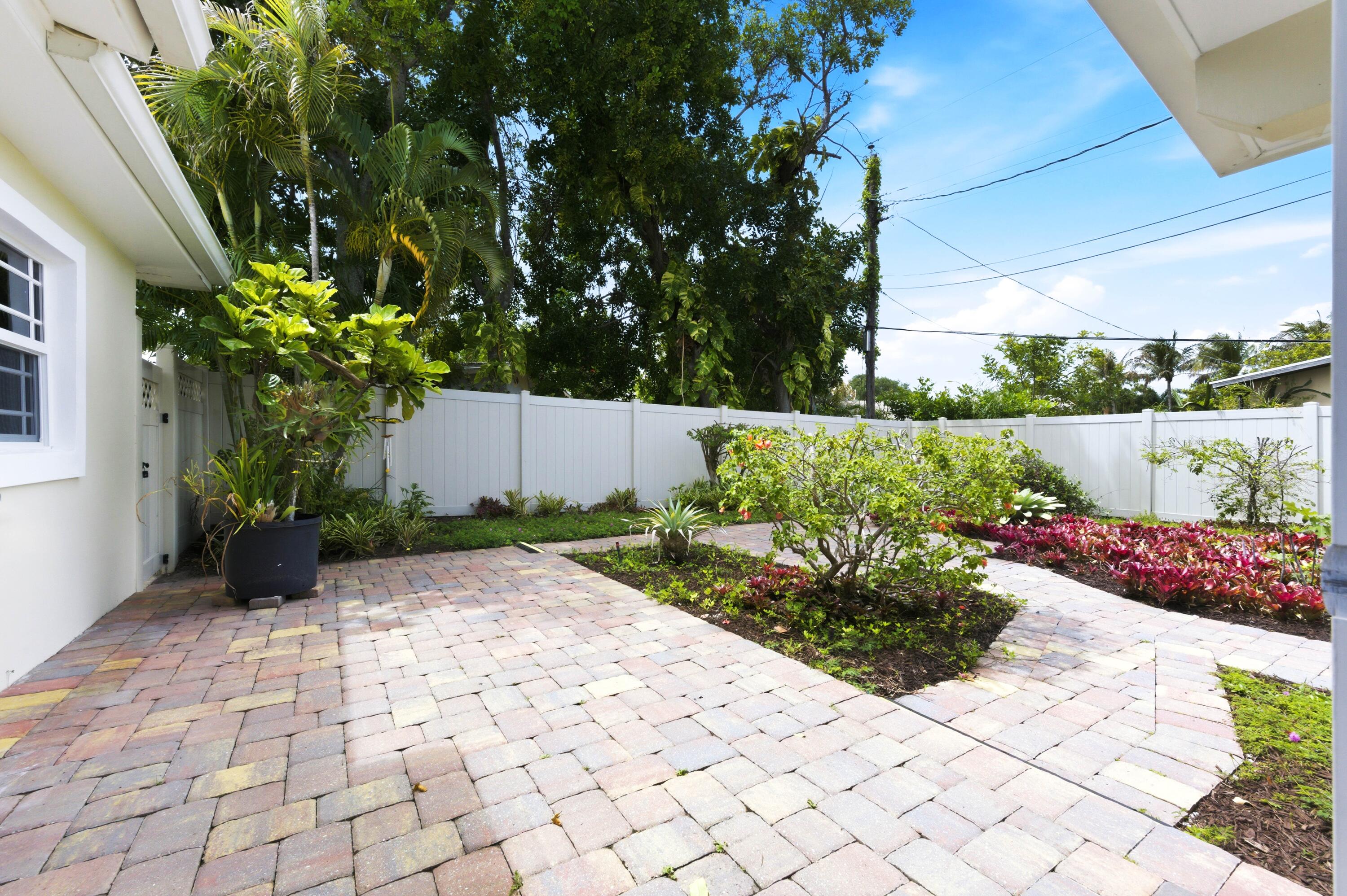 JUPITER RIVER ESTATES - Residential