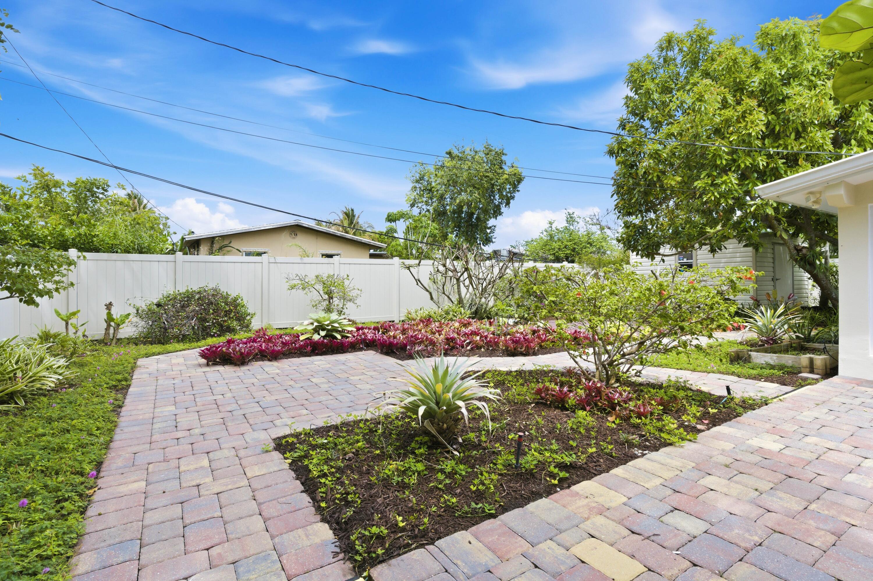 JUPITER RIVER ESTATES - Residential