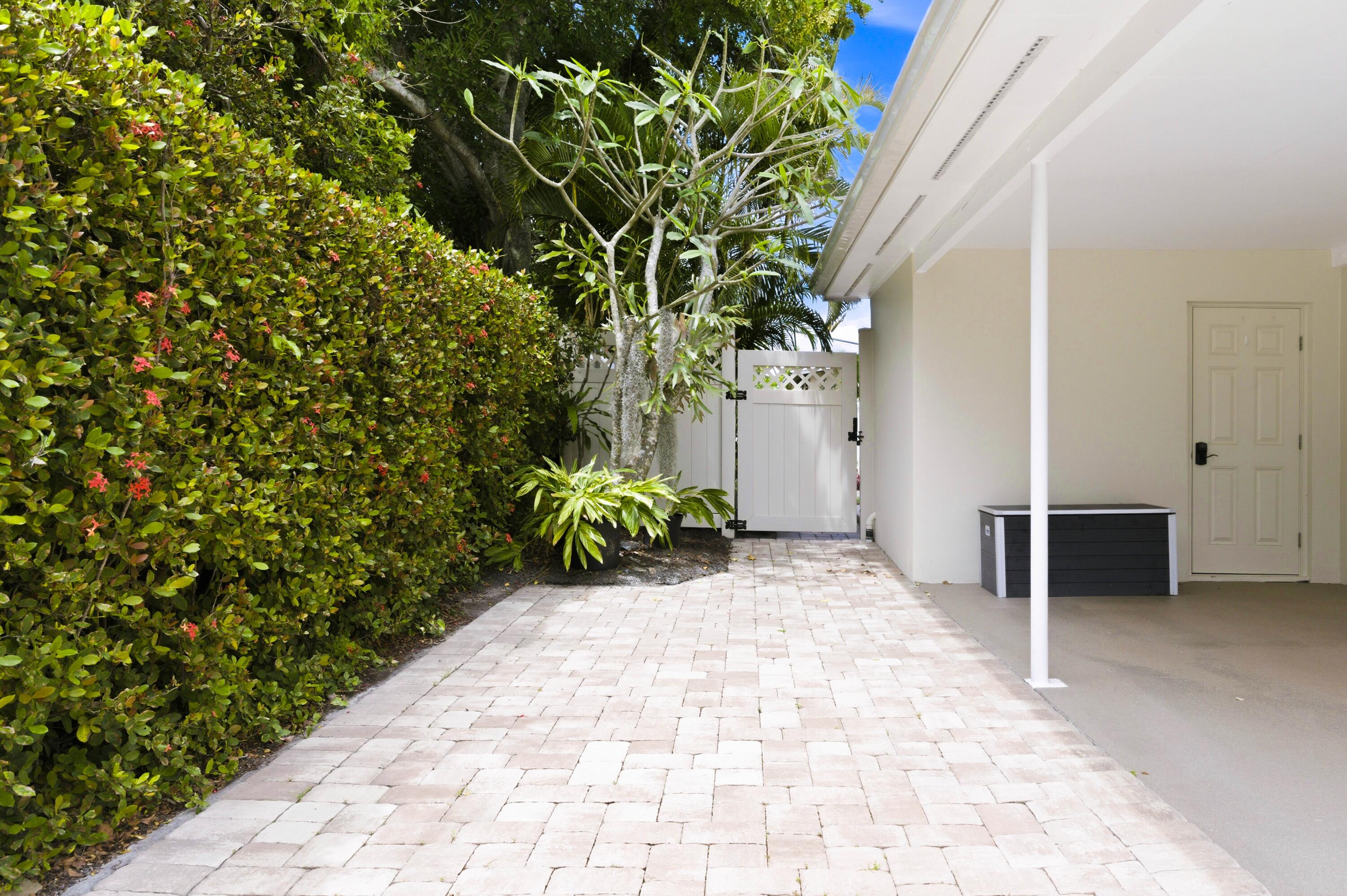 JUPITER RIVER ESTATES - Residential