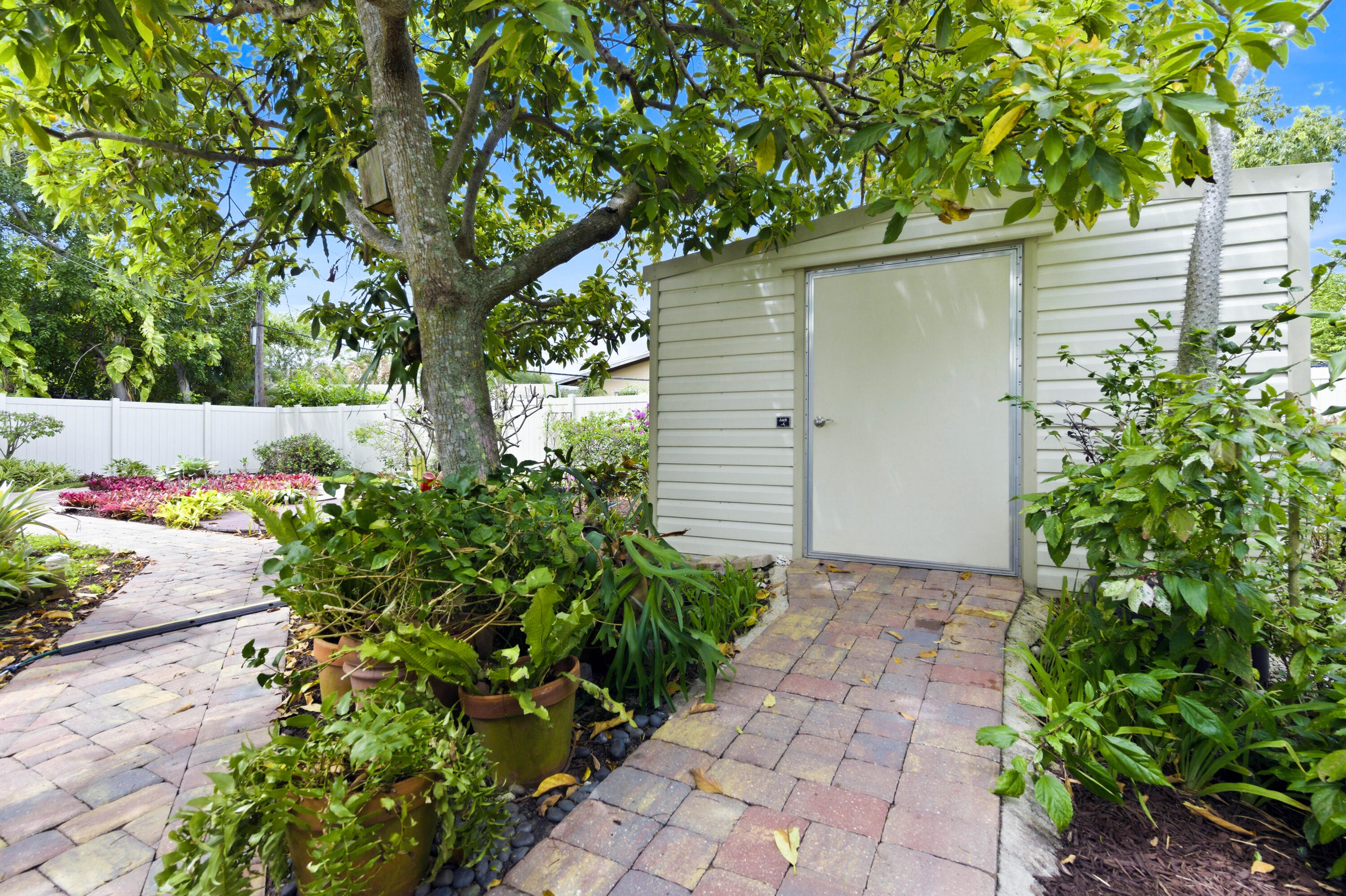 JUPITER RIVER ESTATES - Residential