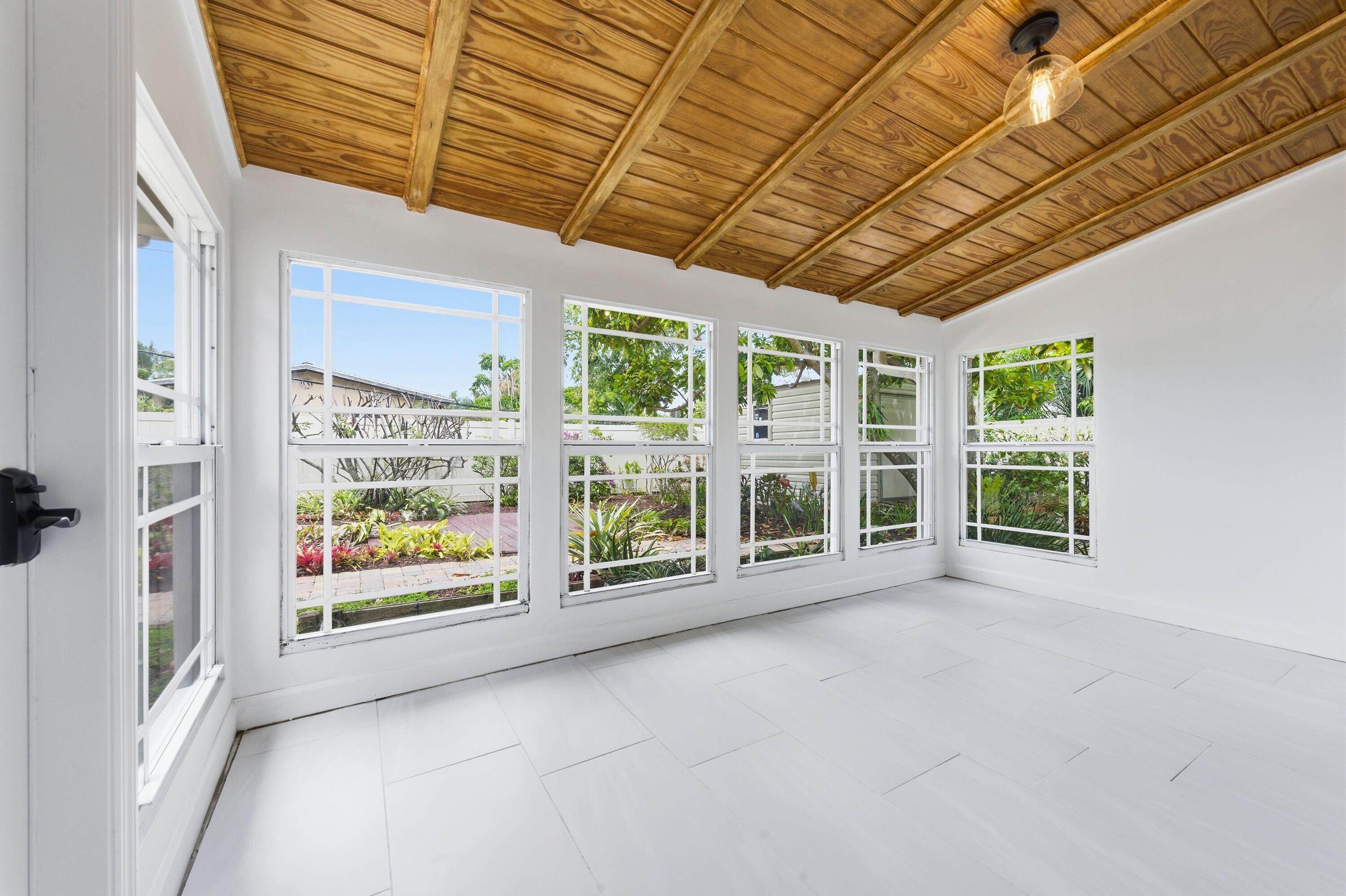 JUPITER RIVER ESTATES - Residential