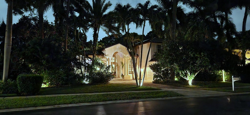 Photo of 4740 Glenn Pine Lane, Boynton Beach, FL 33436 (MLS # B26043427)