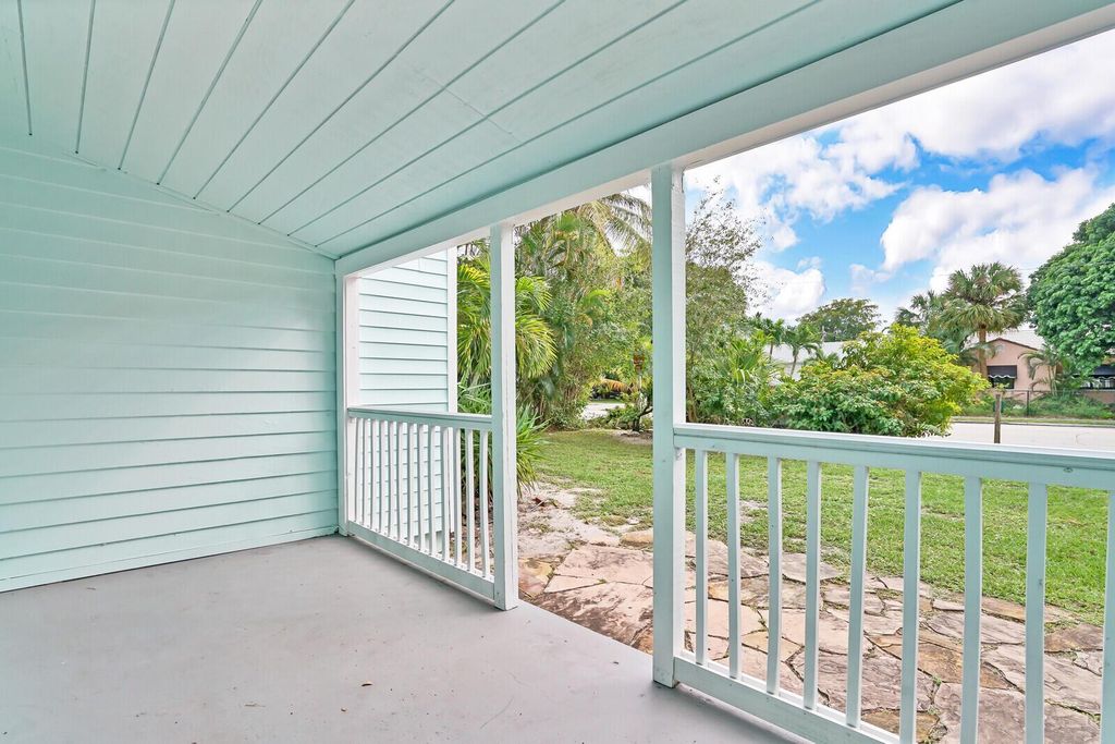 Photo of 413 36th Street, West Palm Beach, FL 33407 (MLS # R10949637)