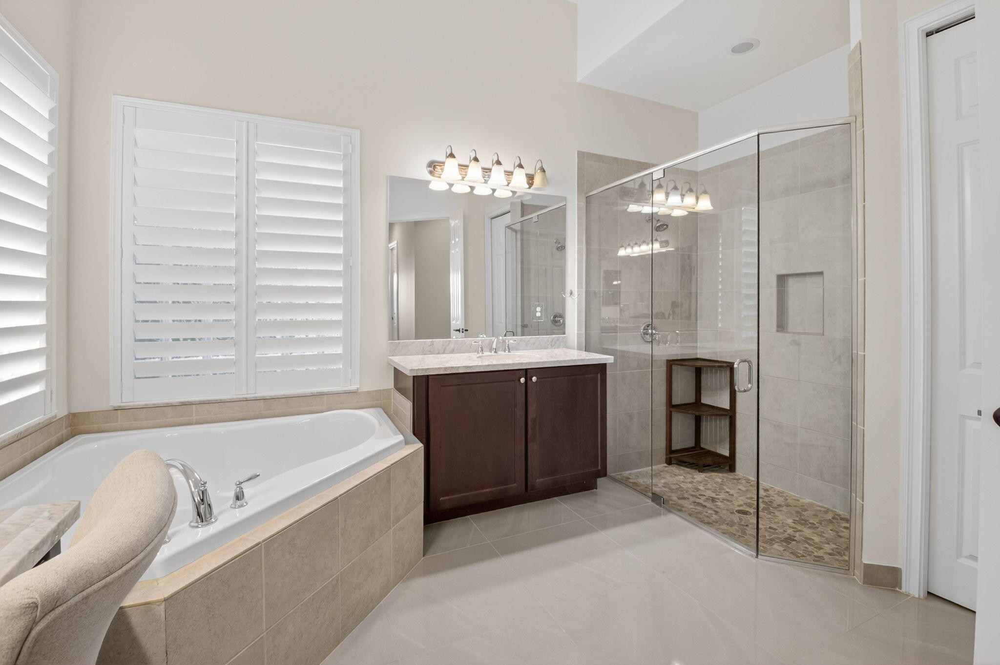 BRIDGES PL 7 - Residential Lease