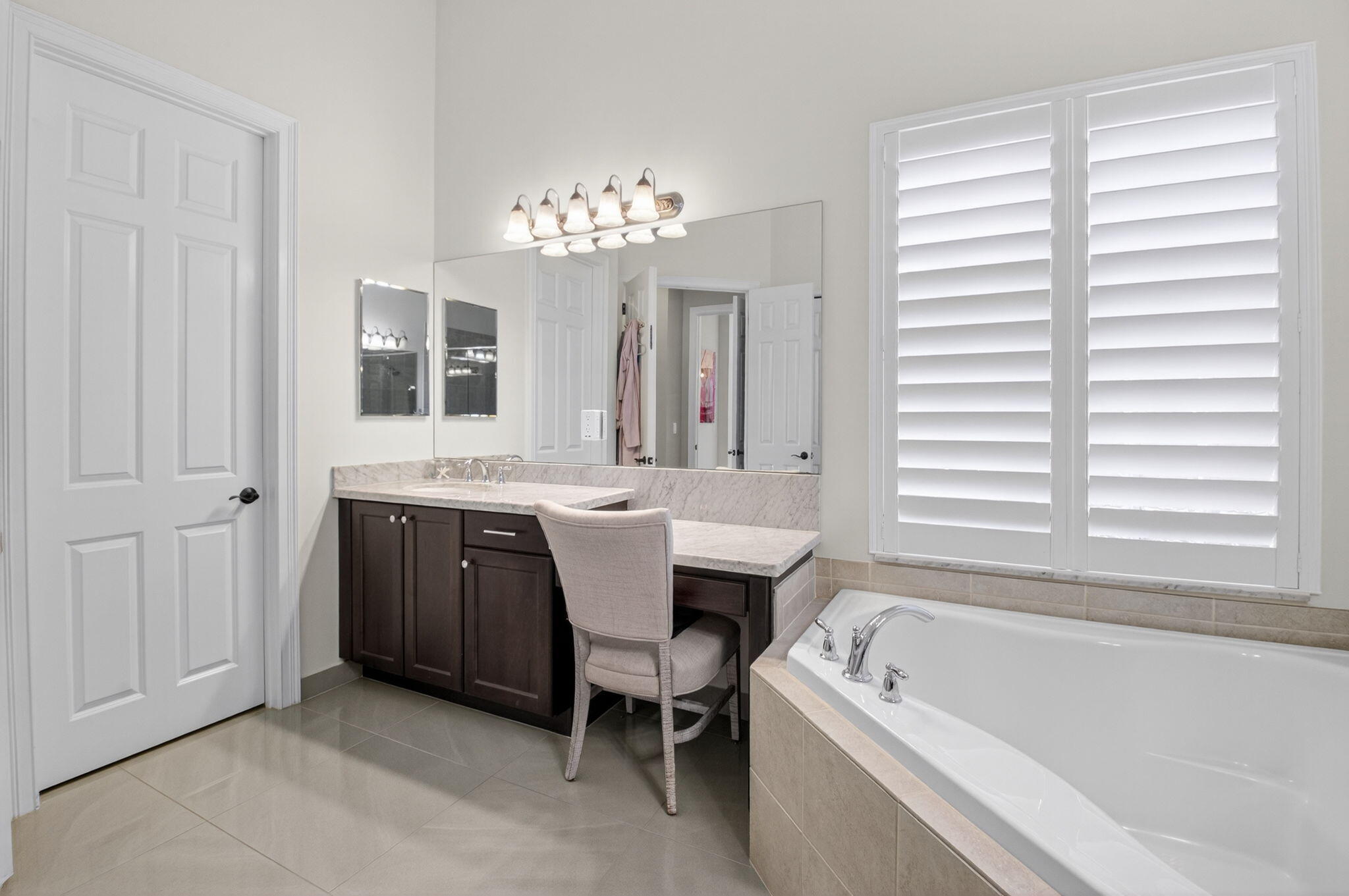 BRIDGES PL 7 - Residential Lease