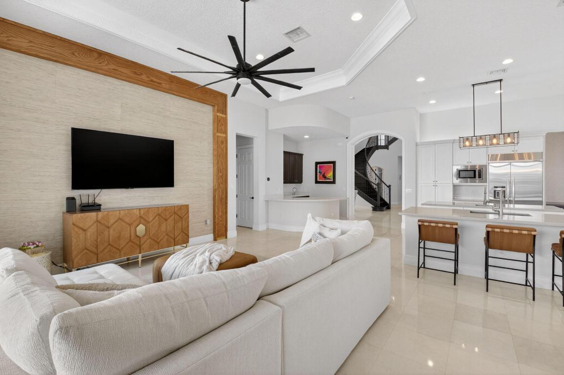 BRIDGES PL 7 - Residential Lease