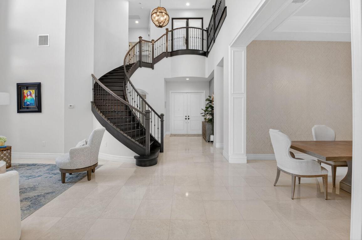 8198 Banpo Bridge Way