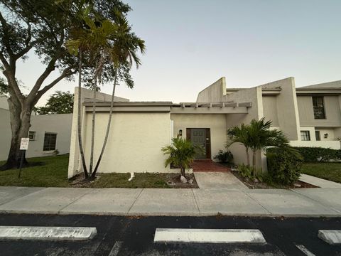 1097 NW 98th Terrace 110 Pembroke Pines FL 33024