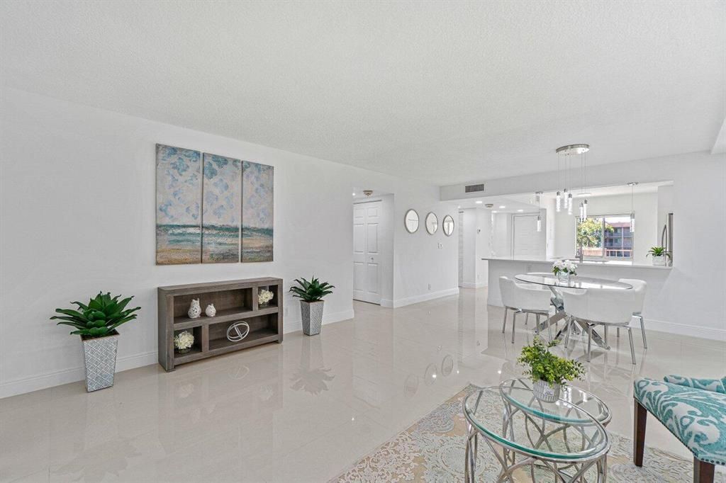 Photo of 7281 Amberly Lane #310, Delray Beach, FL 33446 (MLS # R10787626)