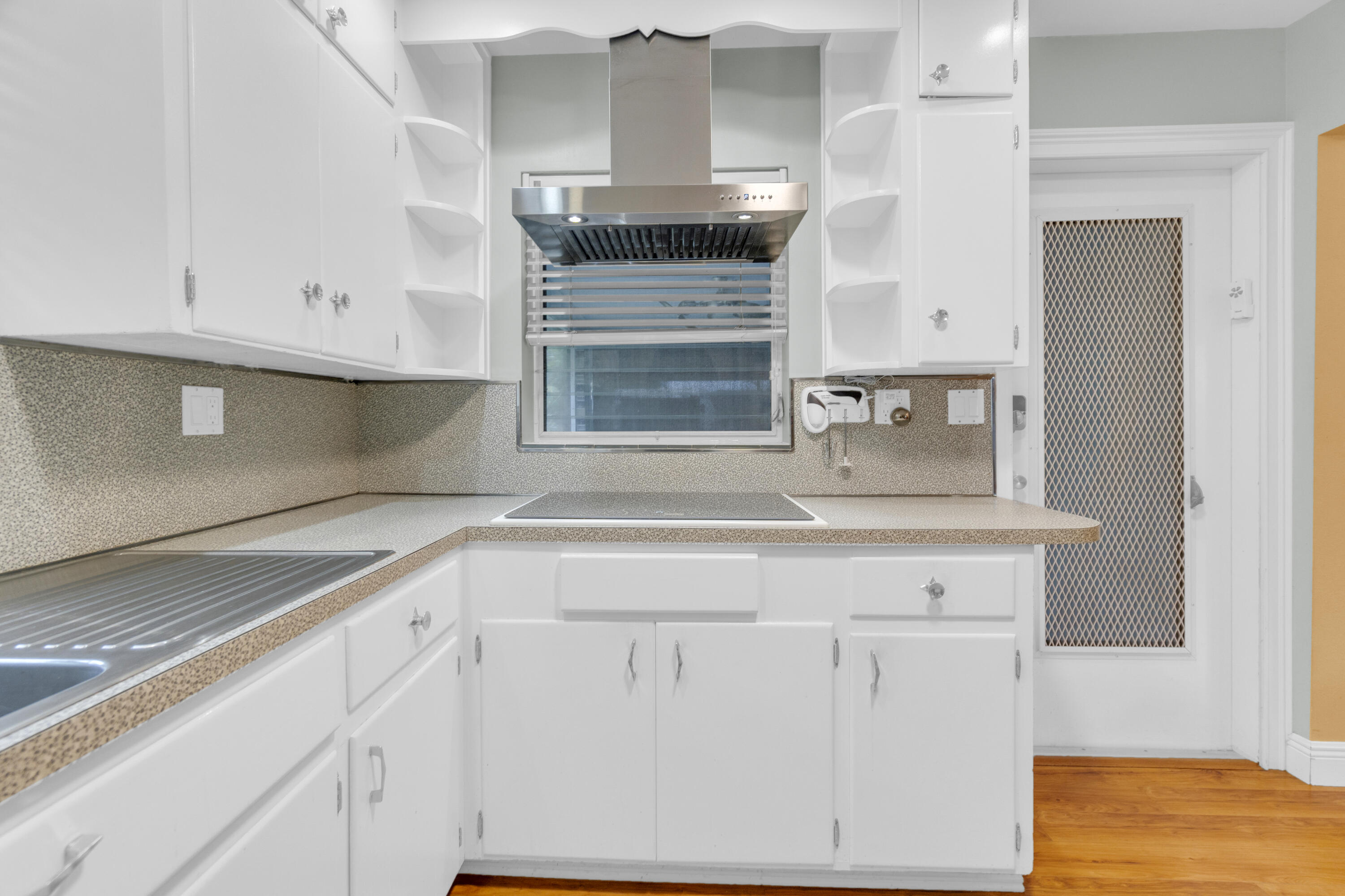 NORTH ANDREWS GARDENS 2ND ADD - Residential