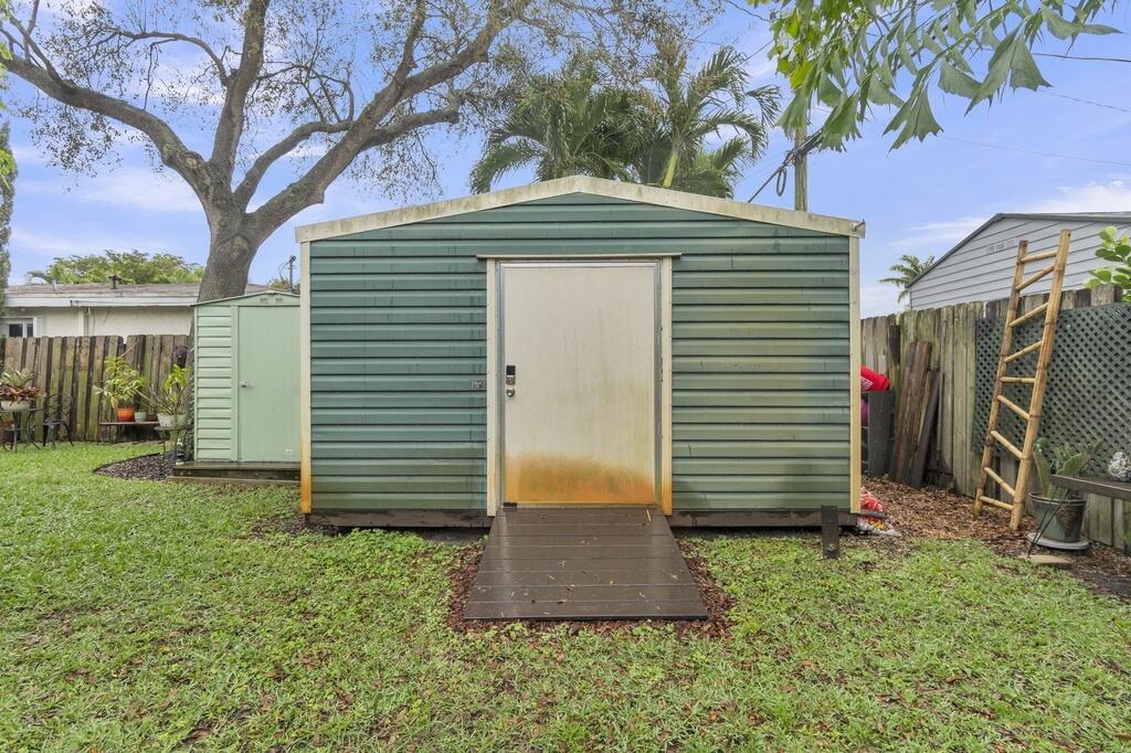 NORTH ANDREWS GARDENS 2ND ADD - Residential