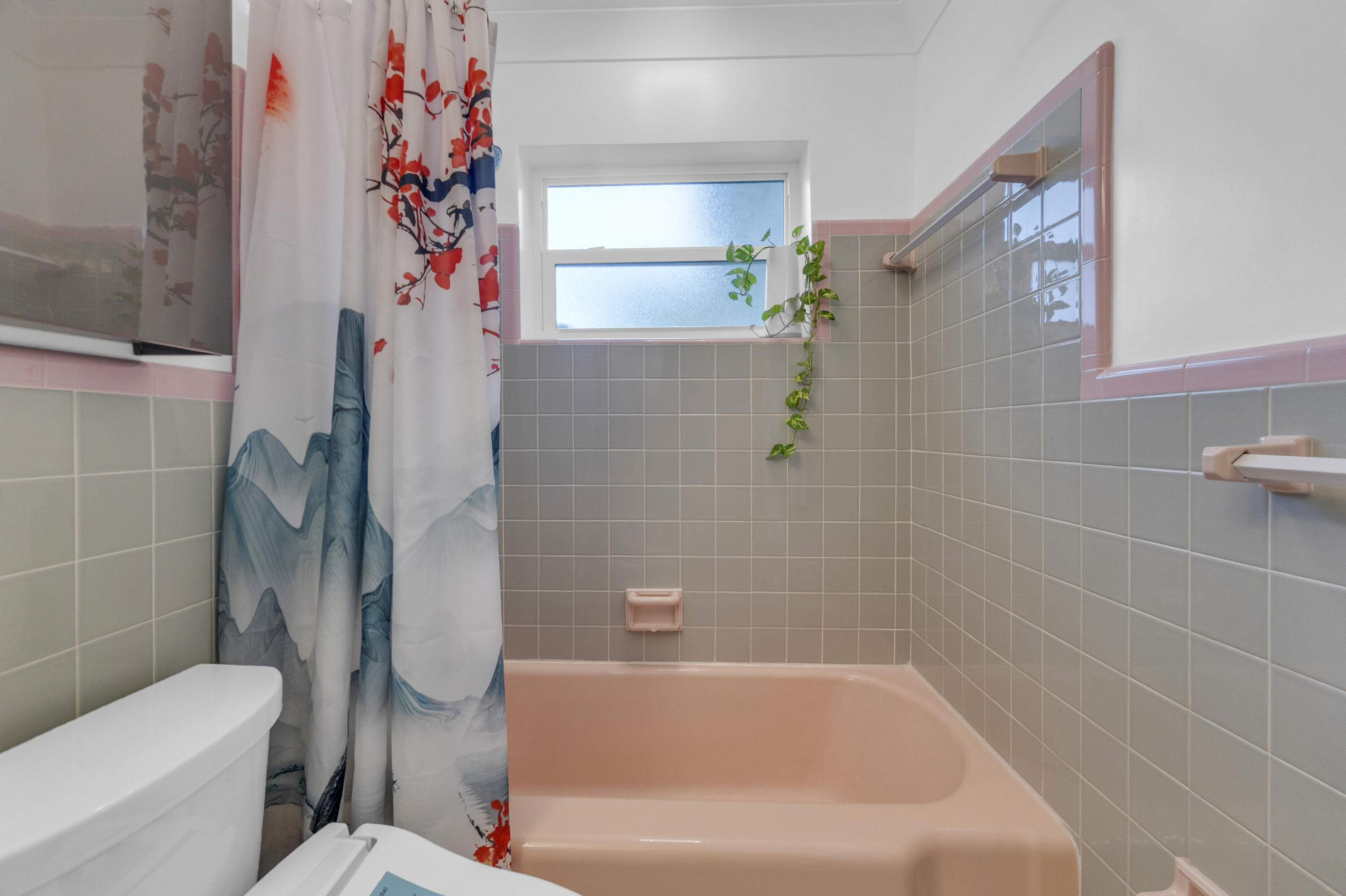 NORTH ANDREWS GARDENS 2ND ADD - Residential