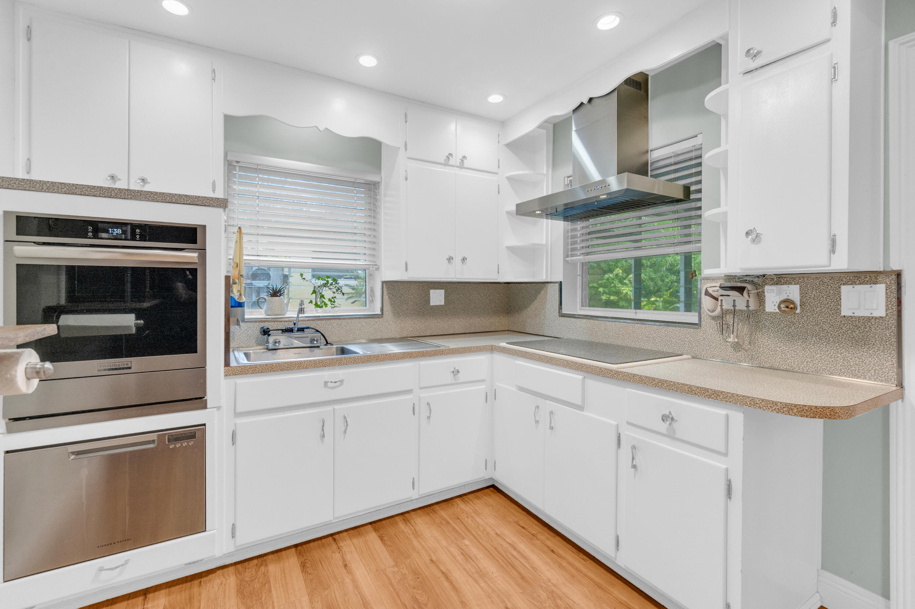 NORTH ANDREWS GARDENS 2ND ADD - Residential