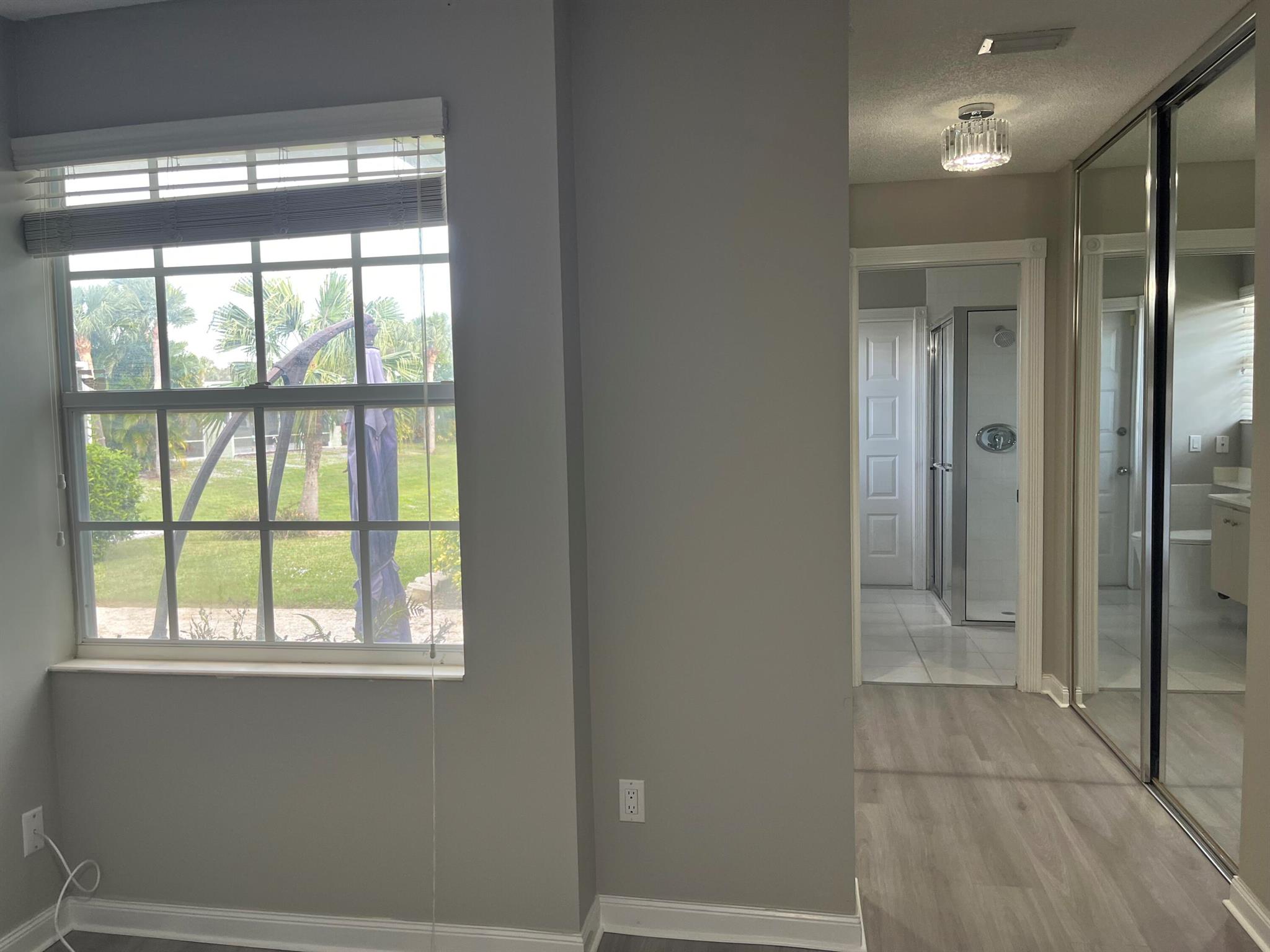 THE MEADOWS AT MARTIN DOW - Residential Lease