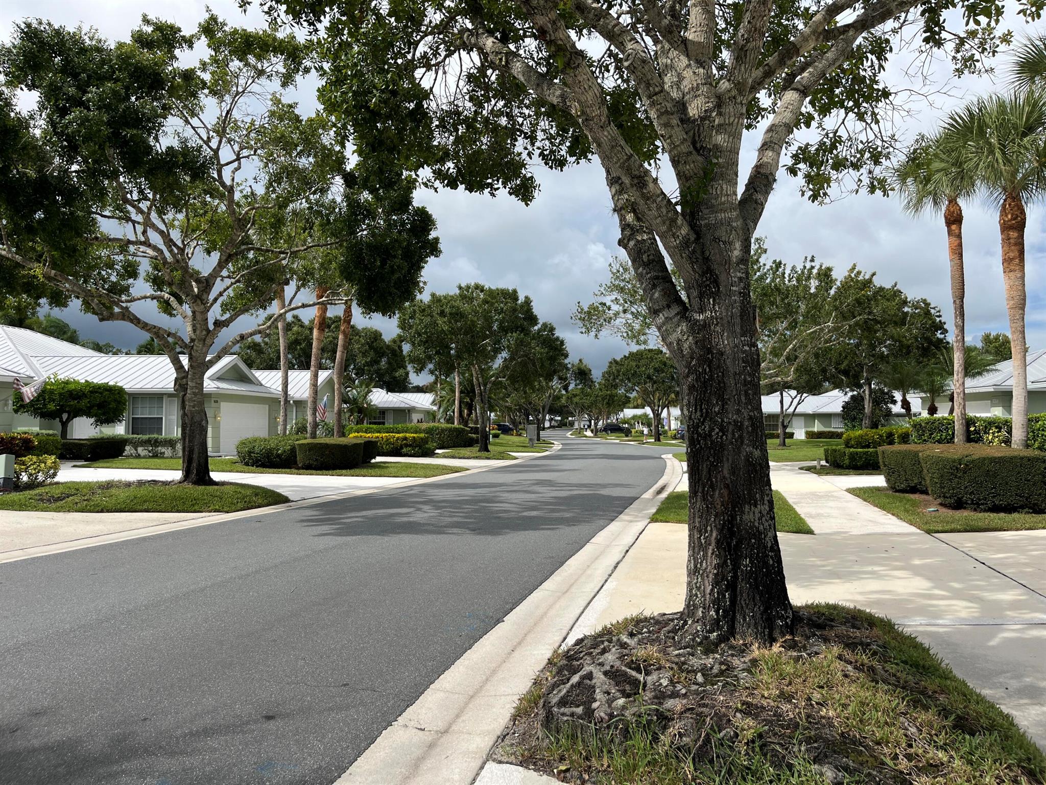 THE MEADOWS AT MARTIN DOW - Residential Lease