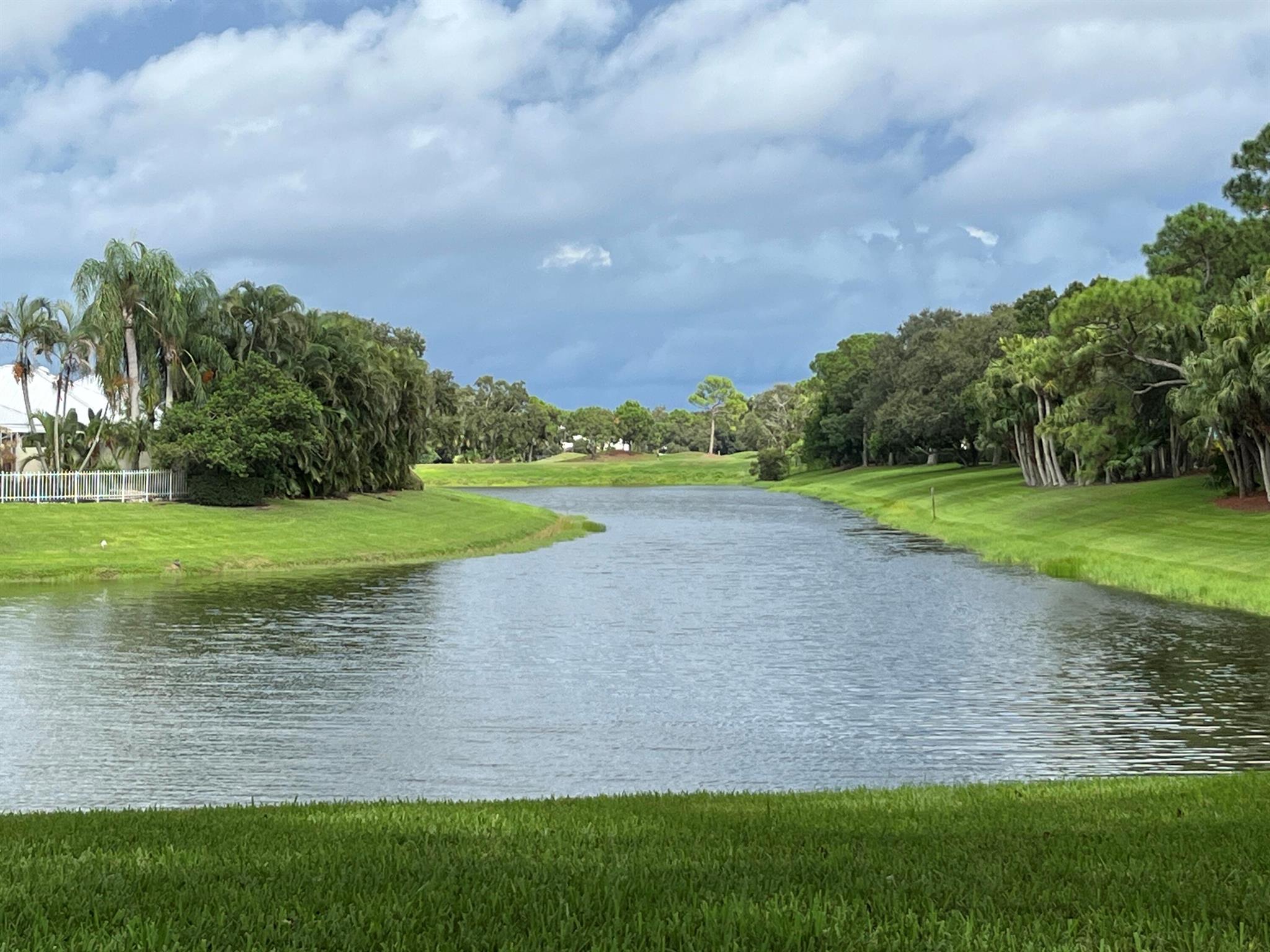 THE MEADOWS AT MARTIN DOW - Residential Lease