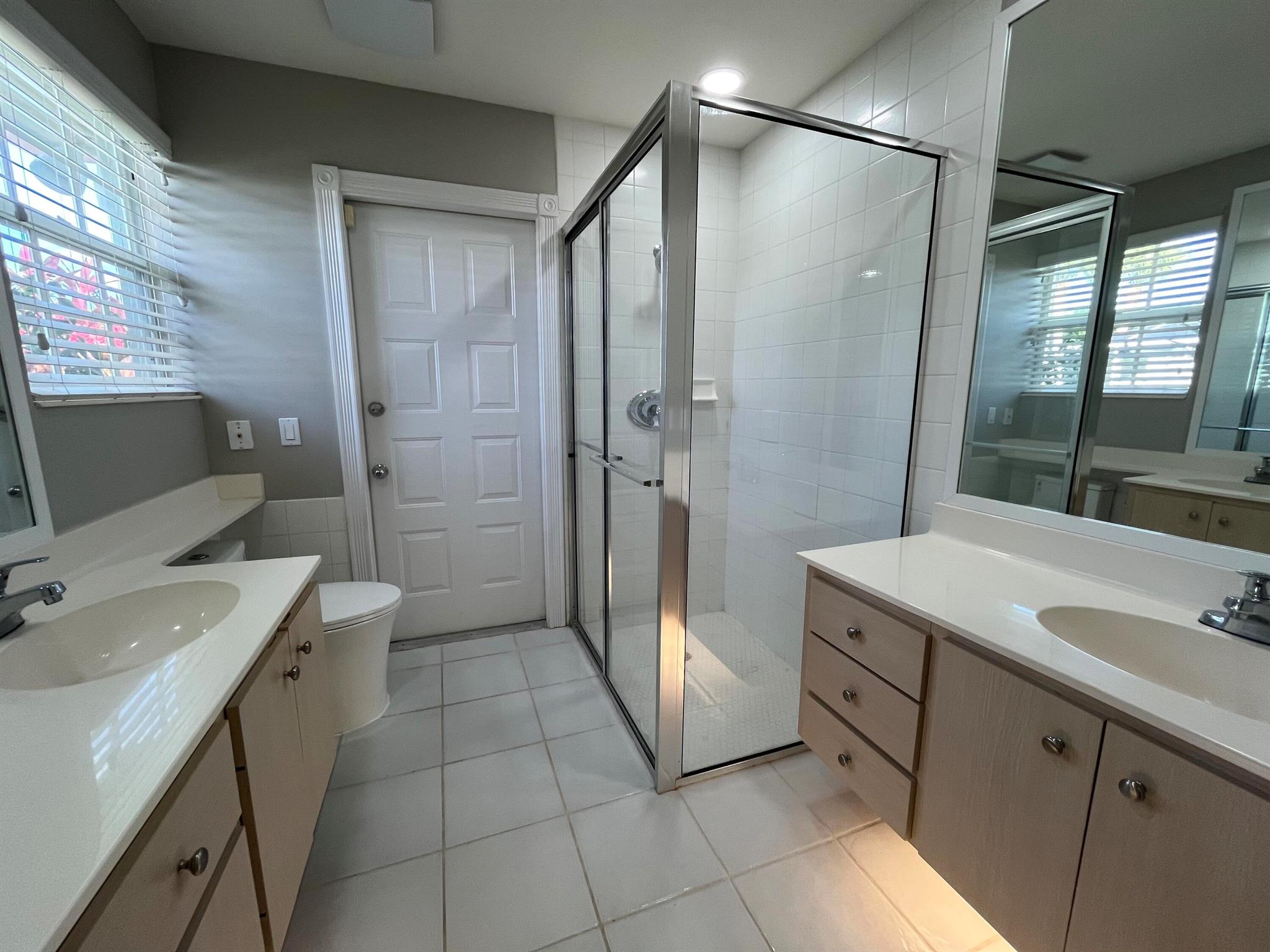 THE MEADOWS AT MARTIN DOW - Residential Lease