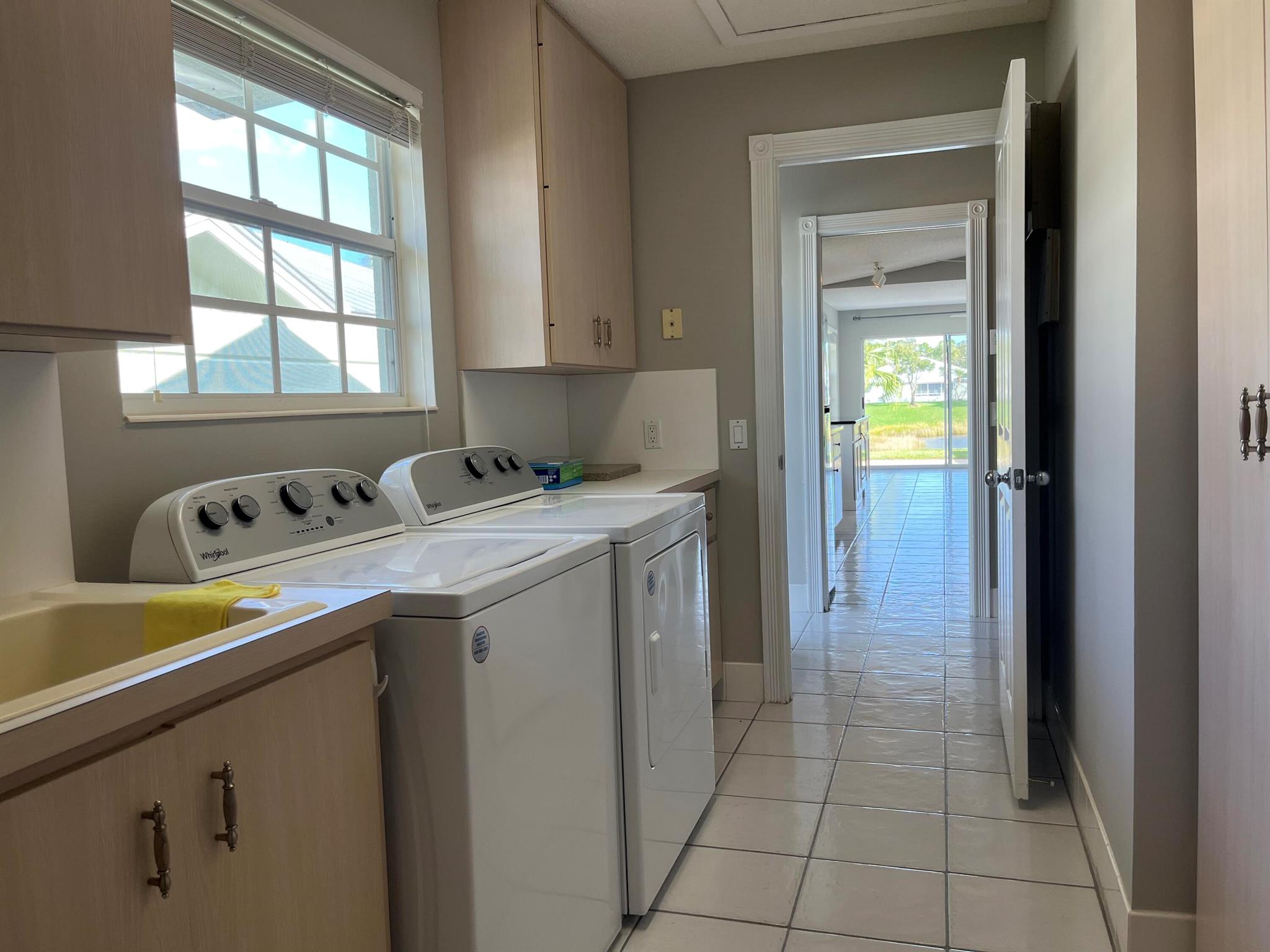 THE MEADOWS AT MARTIN DOW - Residential Lease