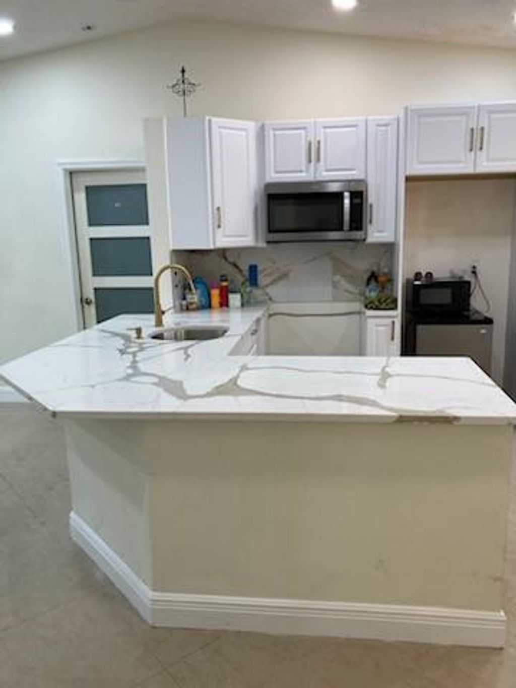 Photo of 465 NW 20th Avenue, Pompano Beach, FL 33069 (MLS # F10549699)