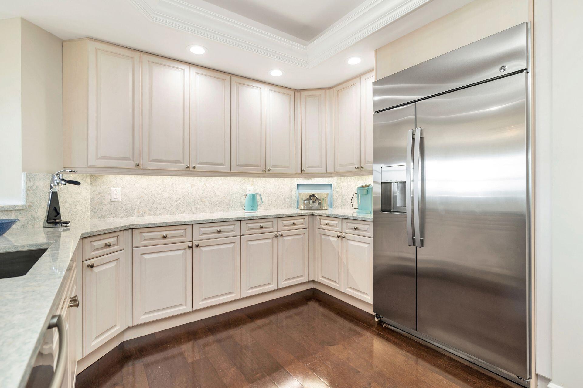 COMMODORE-ANCHORAGE AT JU - Residential