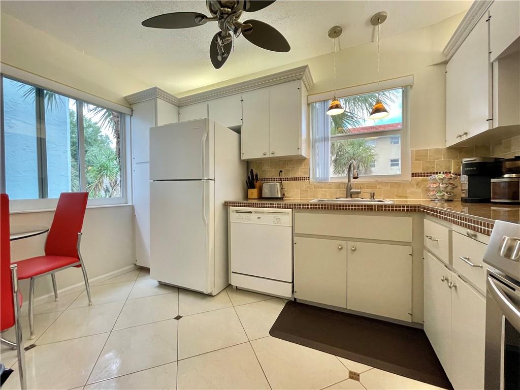 LAS VISTAS - Residential