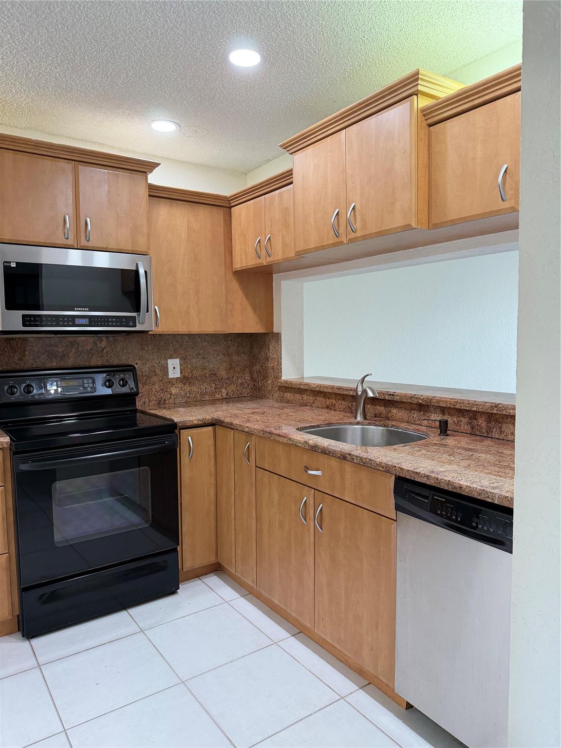 Optima Village I-D Condo - Residential Lease