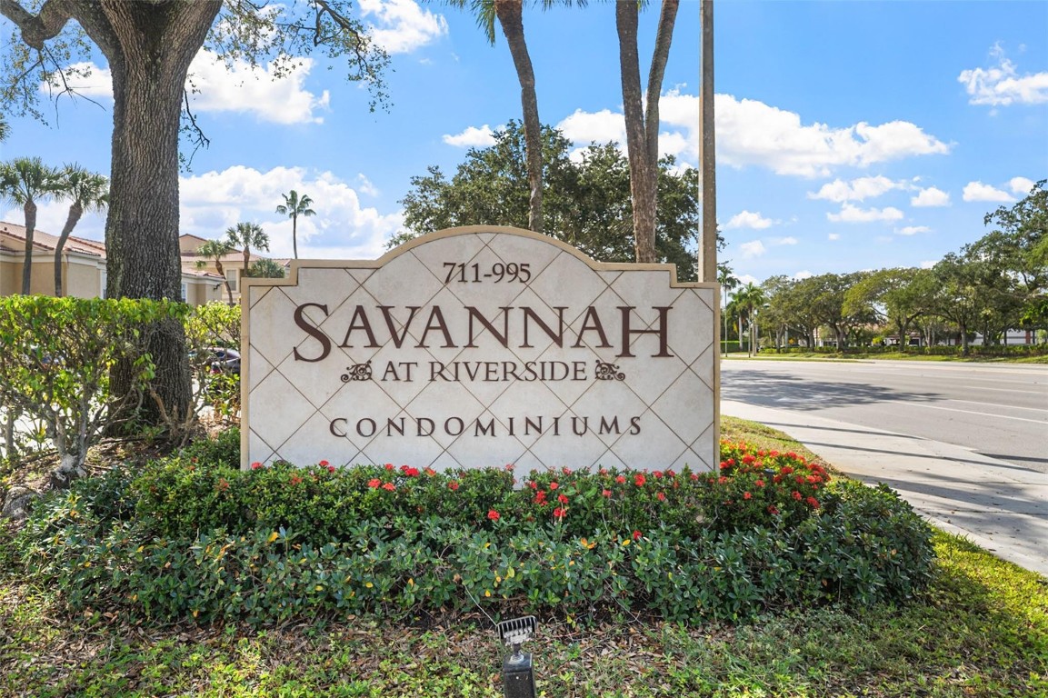 SAVANNAH AT RIVERSIDE - Residential