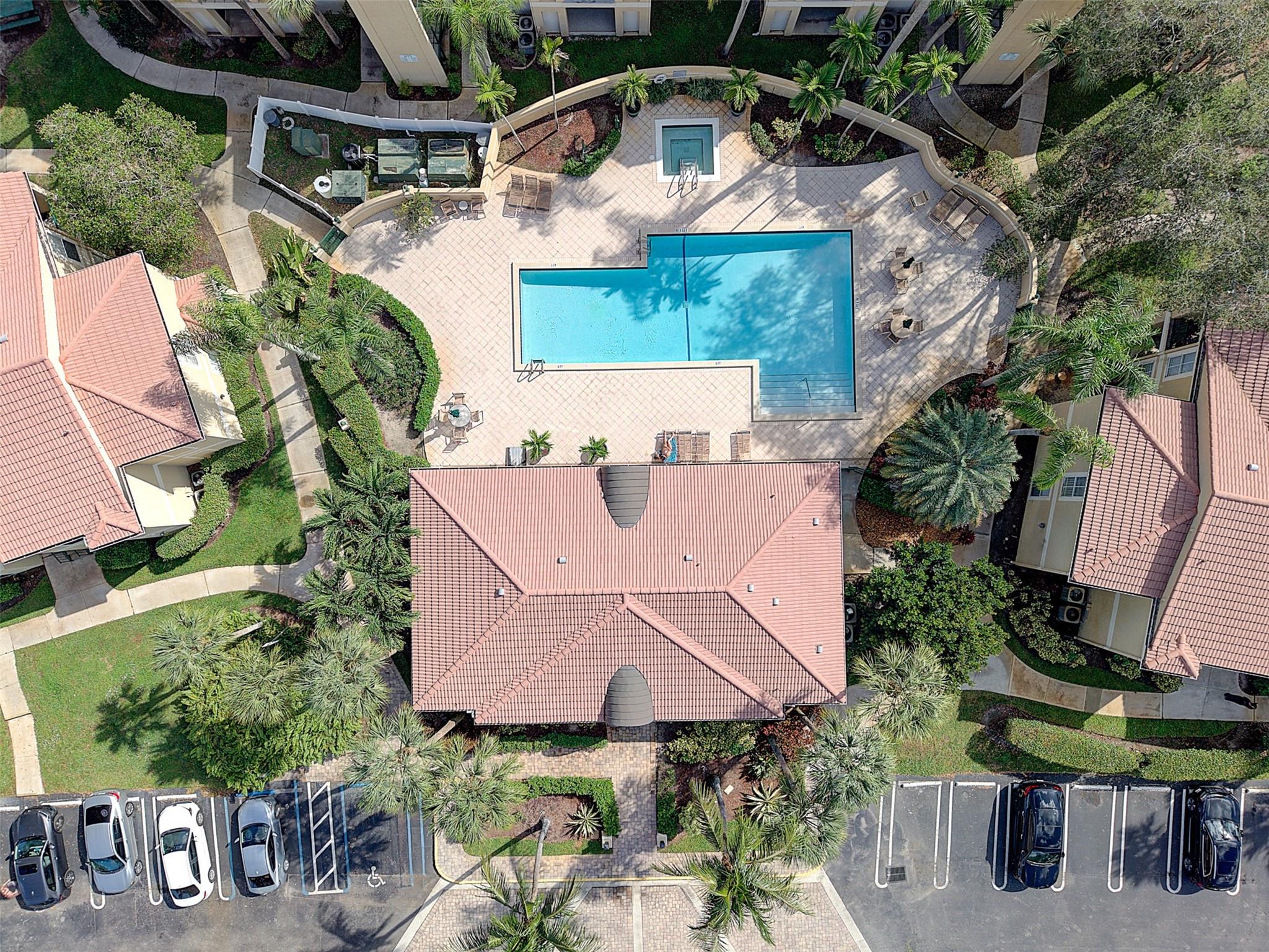 SAVANNAH AT RIVERSIDE - Residential