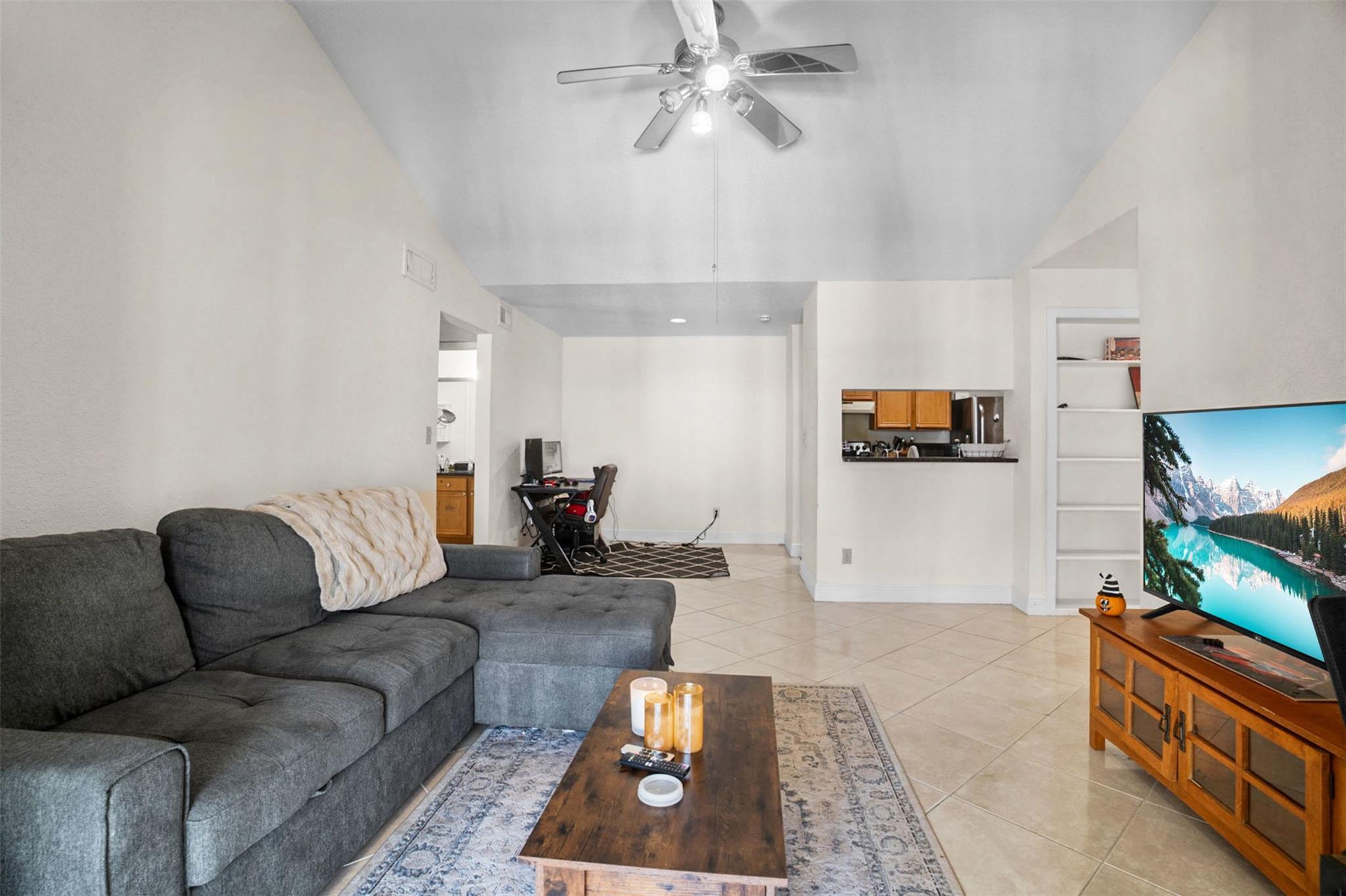 SAVANNAH AT RIVERSIDE - Residential