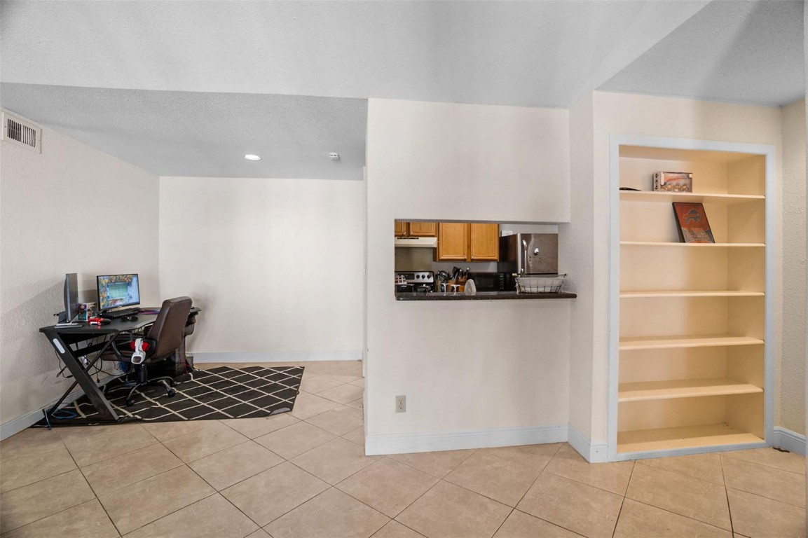 SAVANNAH AT RIVERSIDE - Residential