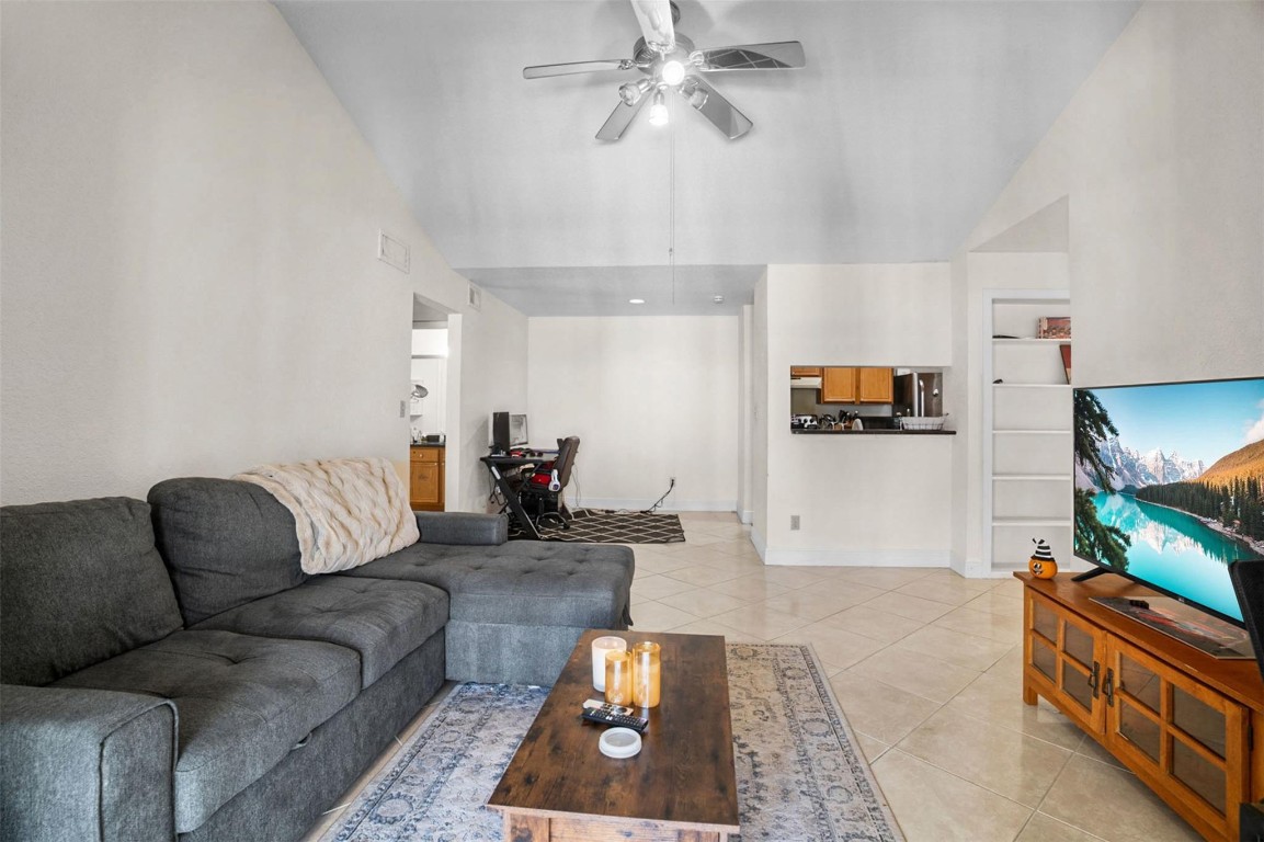 SAVANNAH AT RIVERSIDE - Residential